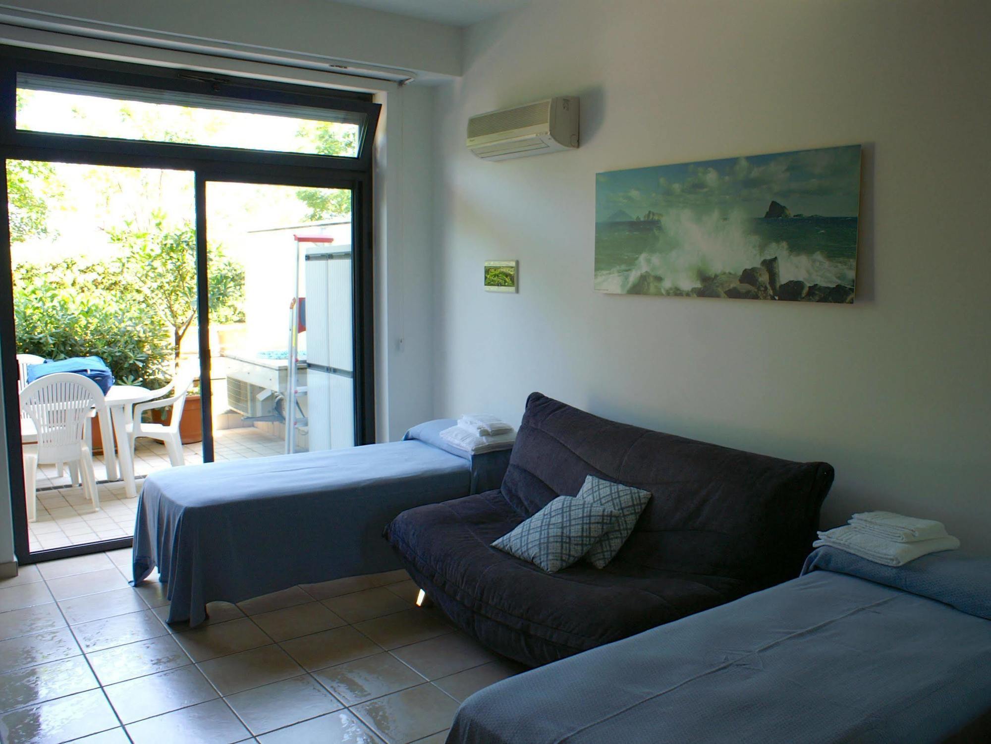 Nettuno Resort Capo dʼOrlando Extérieur photo
