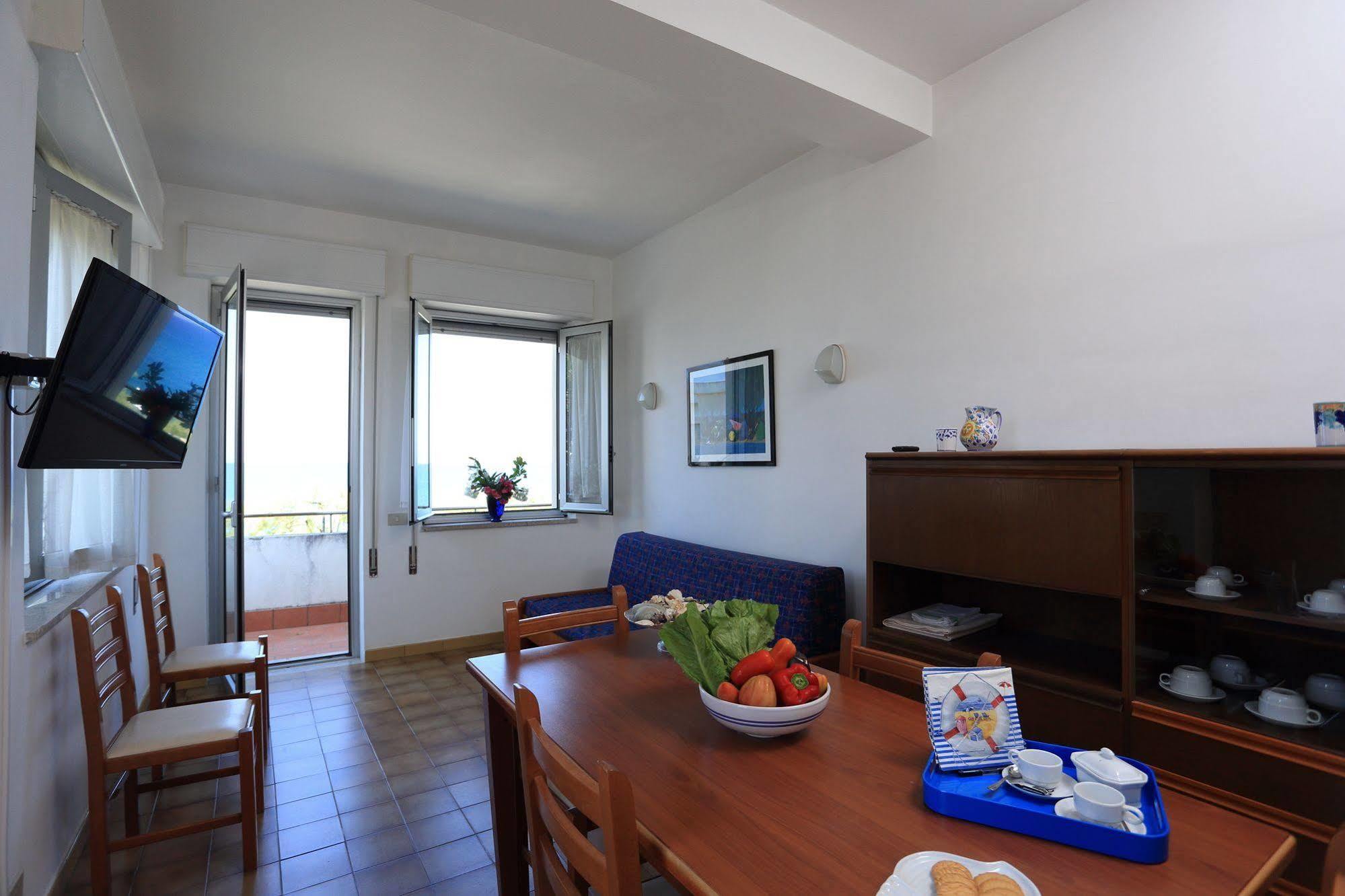 Nettuno Resort Capo dʼOrlando Extérieur photo