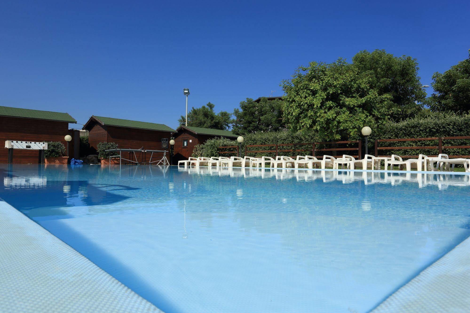 Nettuno Resort Capo dʼOrlando Extérieur photo